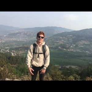 Meet your Posher, Peter